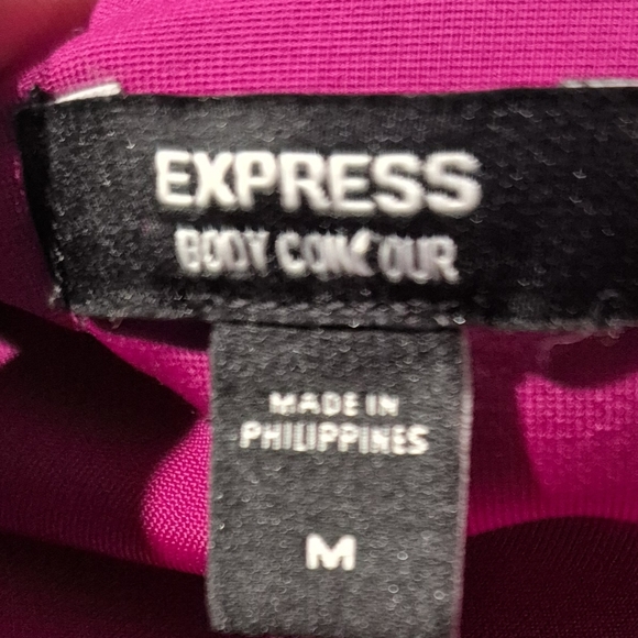 Chic Fuchsia Satin Blouse - Picture 4 of 5